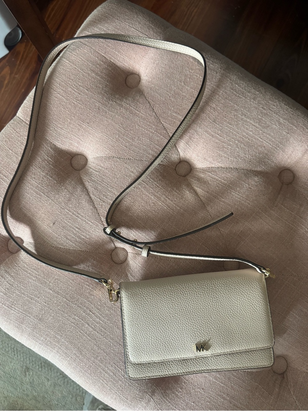 Never used Michael Kors Light Pink Pebbled Leather Crossbody with Gold Logo